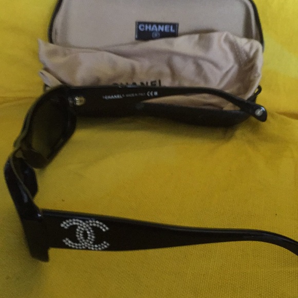 NWOT Chanel Monogram Rhinestones Sunglasses - Picture 3 of 7